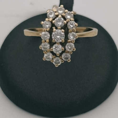 Anillo en oro 18k con diamantes en talla brillante